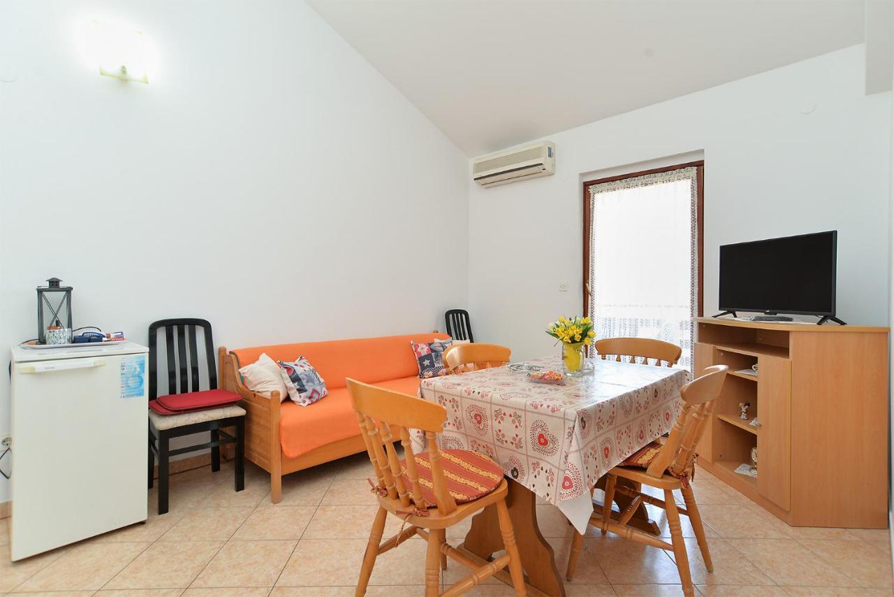 Apartments Mile 1249 Fažana Dış mekan fotoğraf