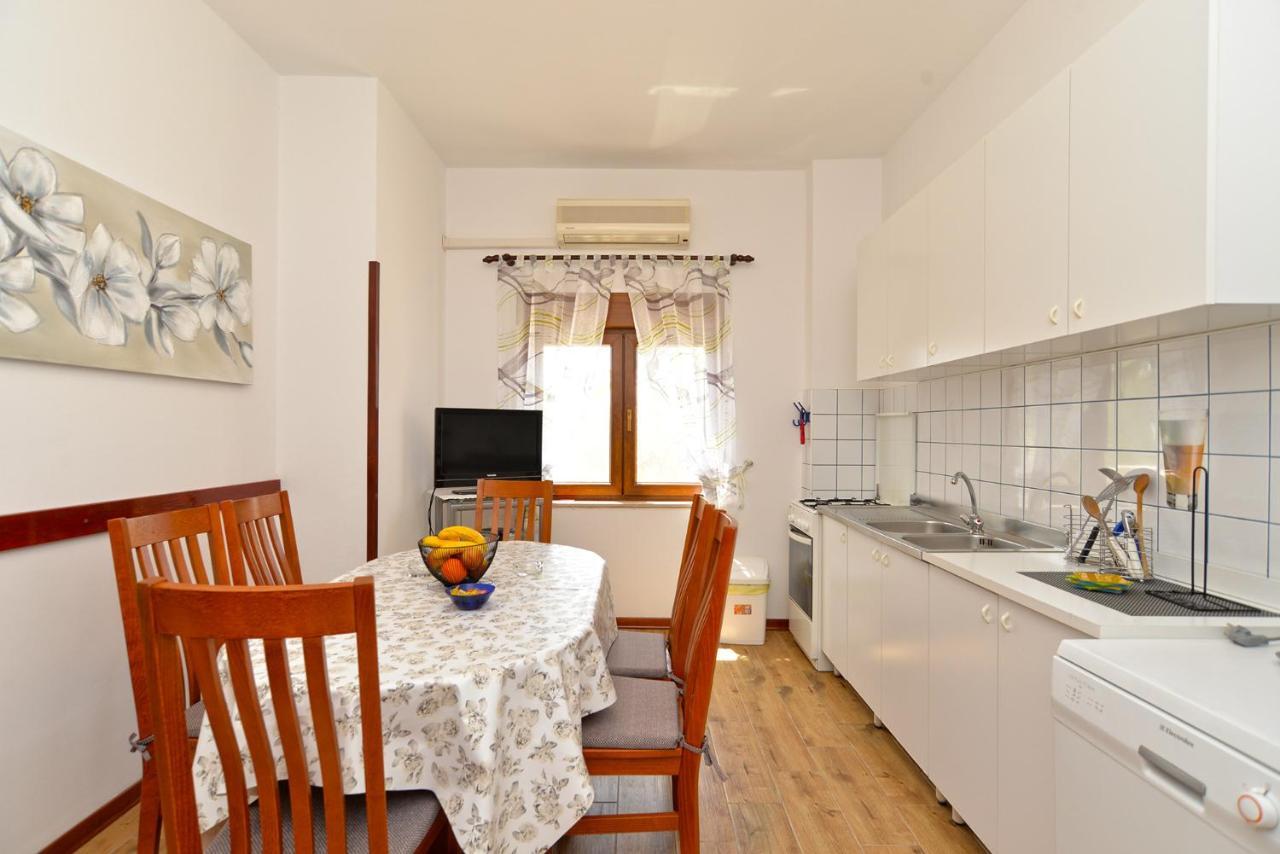 Apartments Mile 1249 Fažana Dış mekan fotoğraf